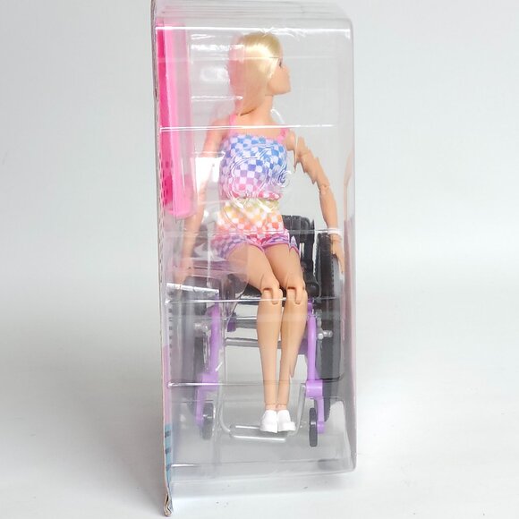 NEW Barbie Fashionistas Doll #194 Wheelchair and Ramp, Straight Blonde Hair - Picture 3 of 5